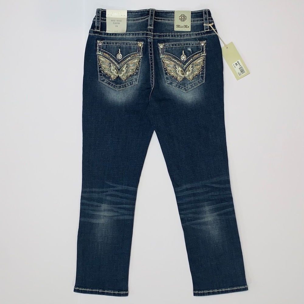 Miss Me Women’s Embellished Mid-Rise Blue Denim Capri Jeans-Size 28 New